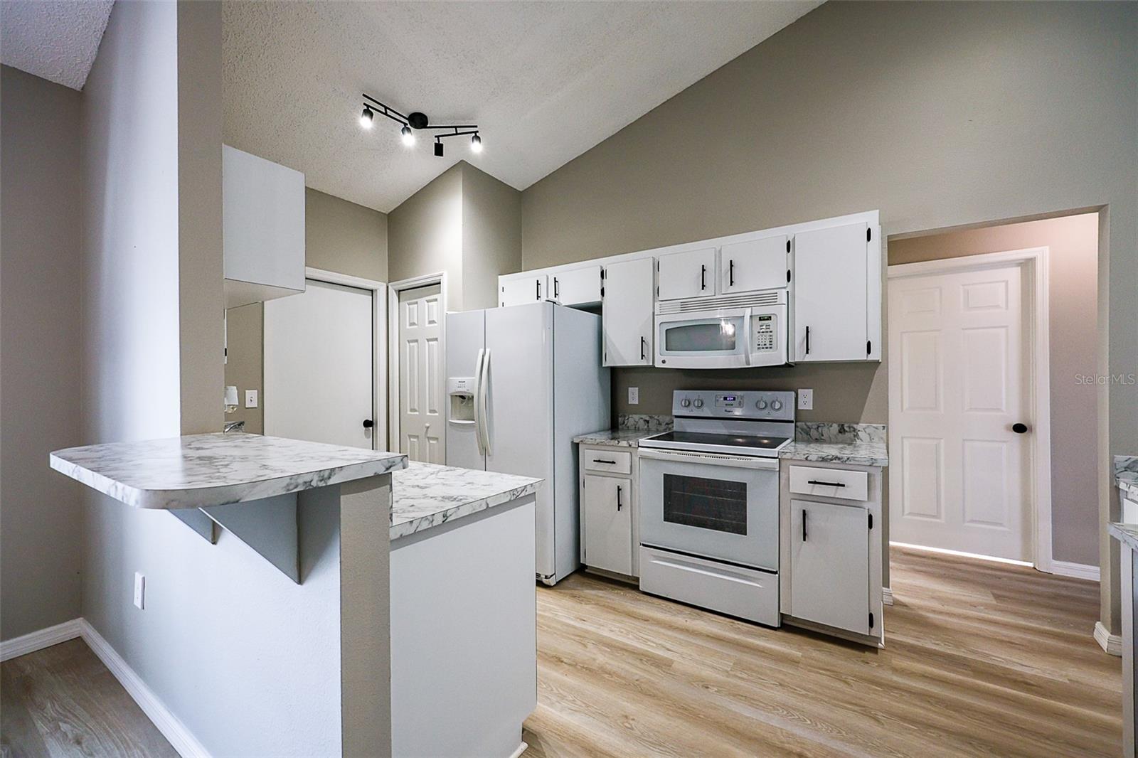 5351 ST LUCIA DRIVE, Lakeland, FL 33812 5351 ST LUCIA DRIVE, Lakeland, FL 33812