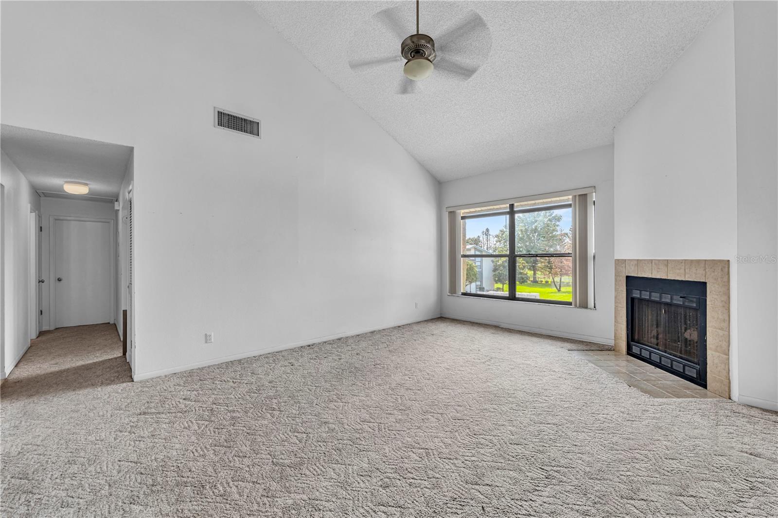 2050 SAN MARCOS DRIVE SE, #211, Winter Haven, FL 33880 2050 SAN MARCOS DRIVE SE, #211, Winter Haven, FL 33880