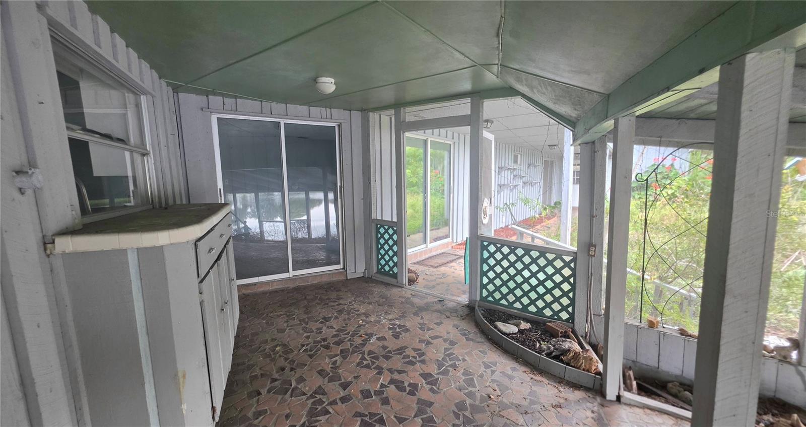 Screened porch