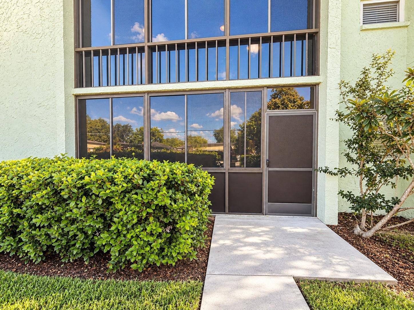 1130 N LAKE PARKER AVENUE, #B112, Lakeland, FL 33805