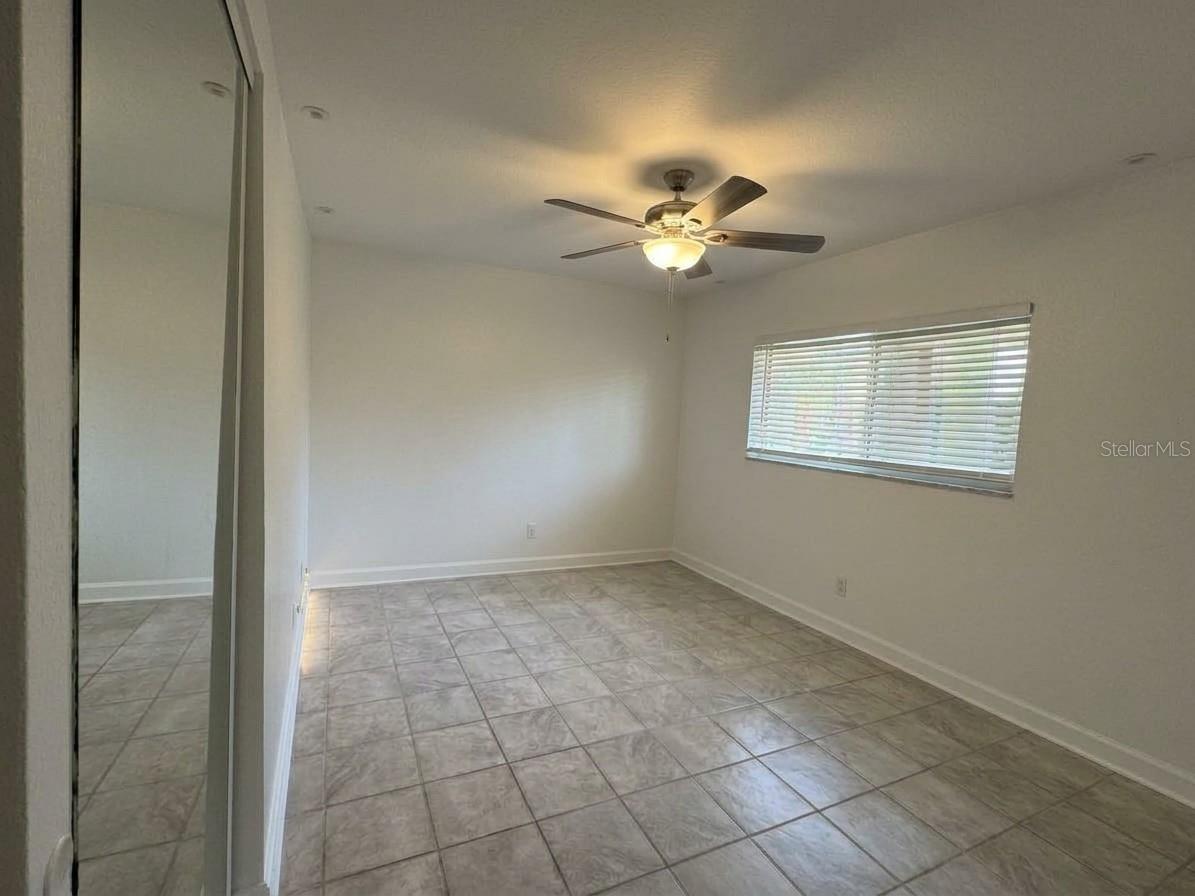 1130 N LAKE PARKER AVENUE, #B112, Lakeland, FL 33805