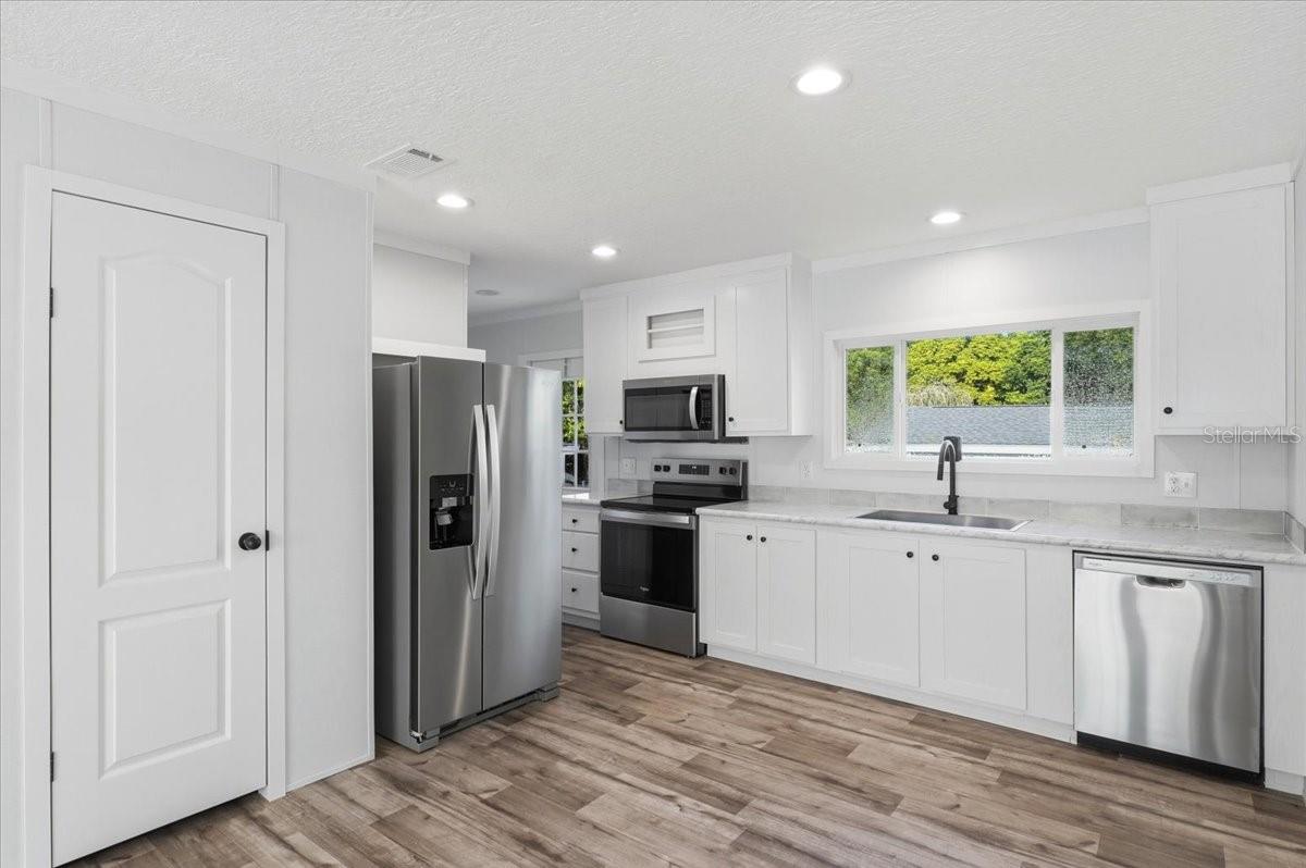 2364 PLUM AVENUE, Auburndale, FL 33823