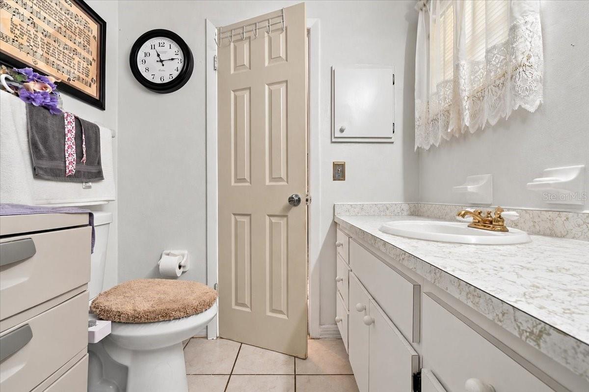 1004 Joan Ave  Dundee, FL 33838
