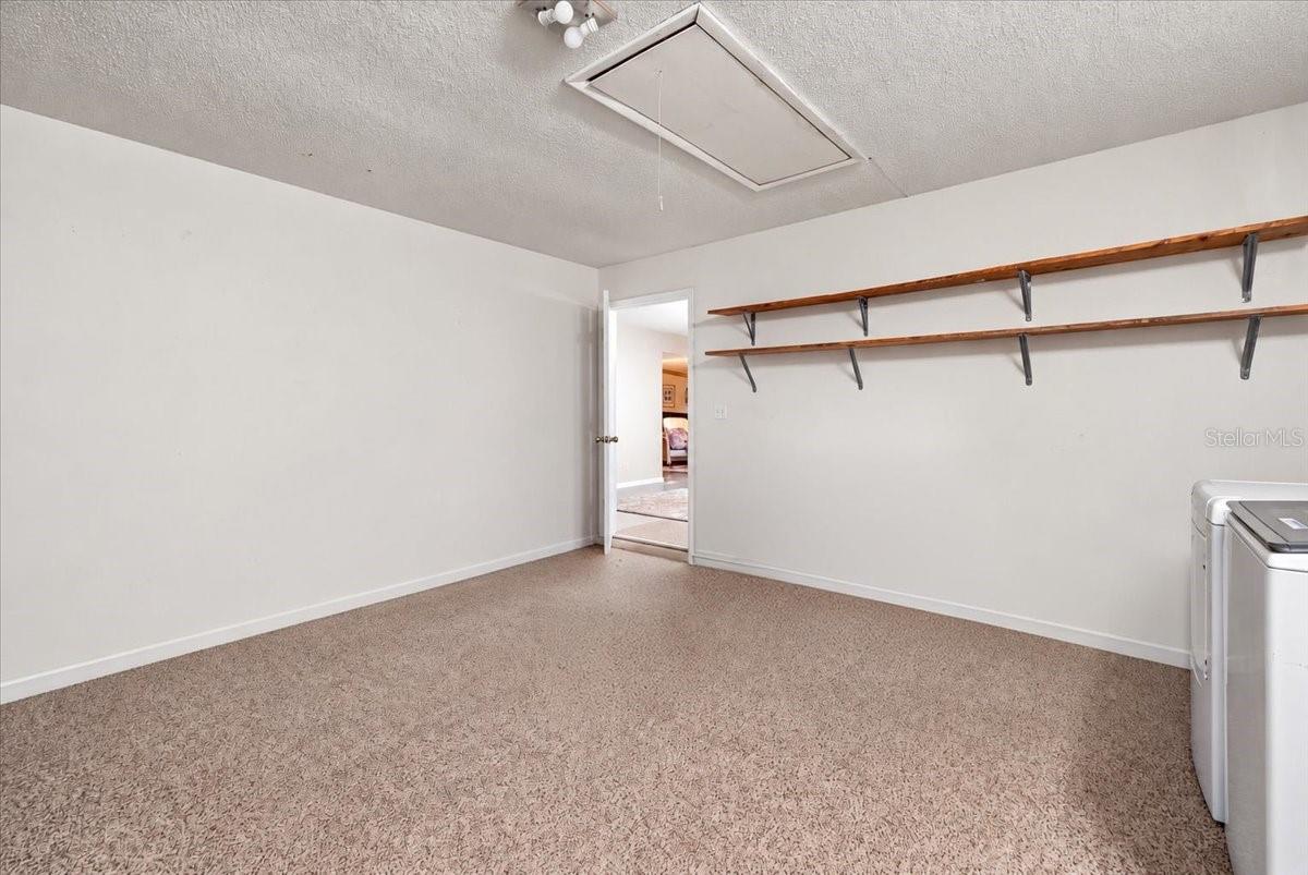 1004 Joan Ave  Dundee, FL 33838
