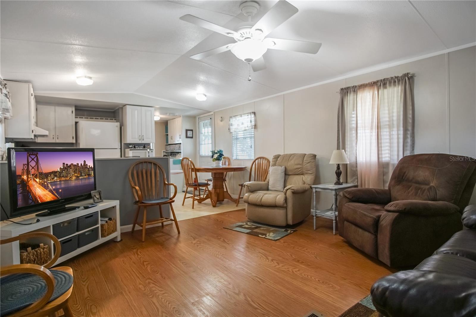 3208 LAKEVIEW DRIVE, Haines City, FL 33844