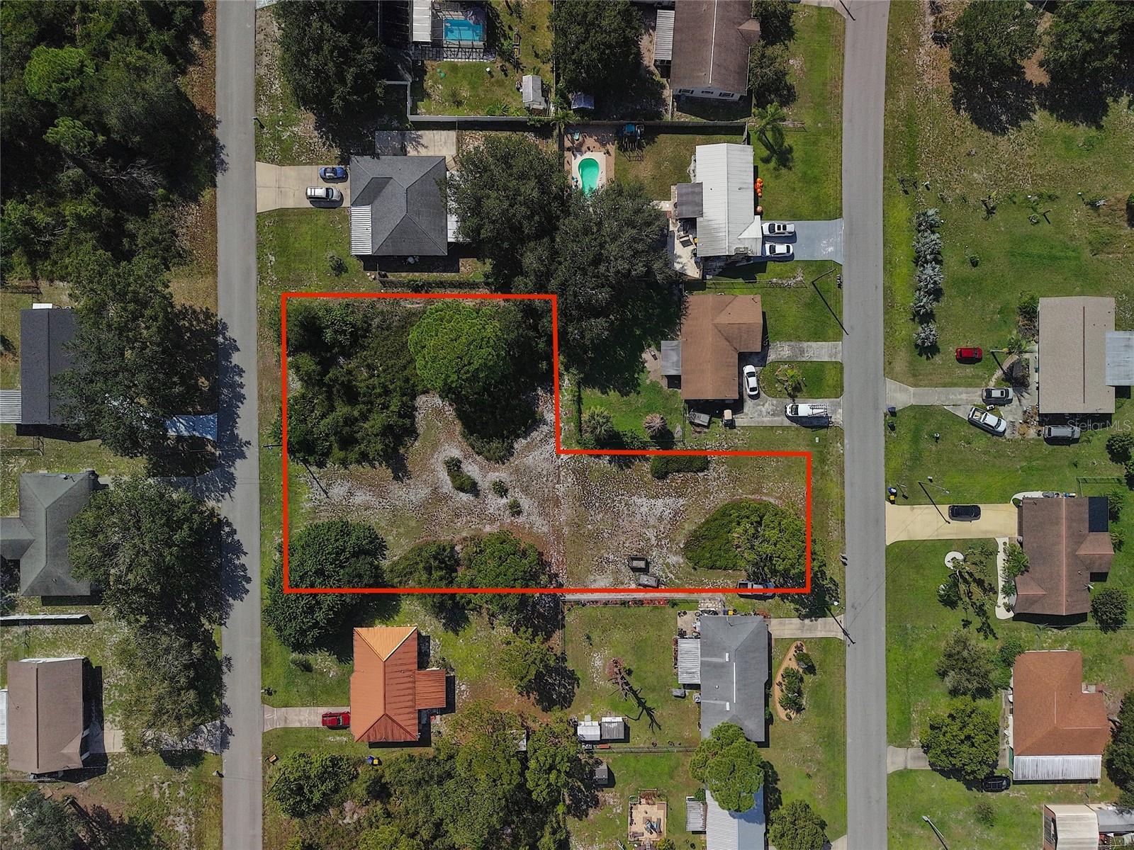 A builder's dream, 3 lots for sale. A builder's dream, 3 lots for sale.