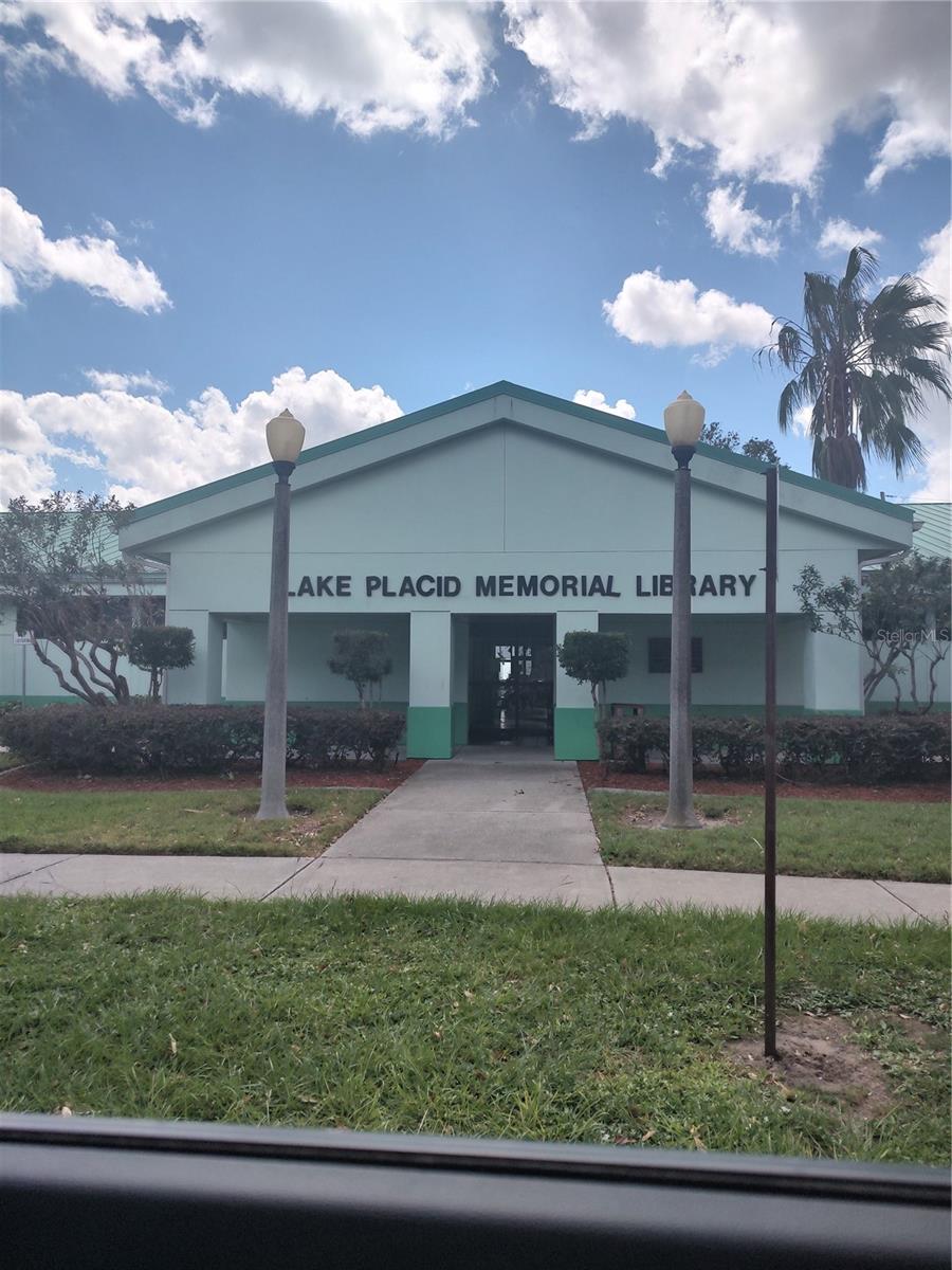 Visit the town's public library or basketball courts. Visit the town's public library or basketball courts.