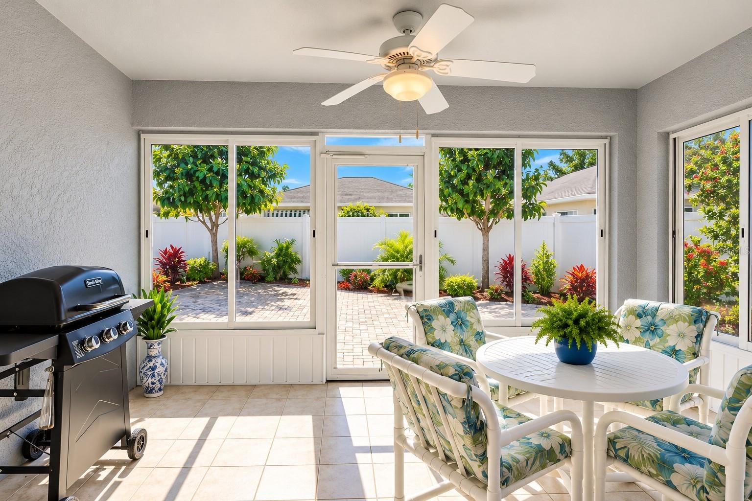 Florida features tile flooring and a ceiling fan