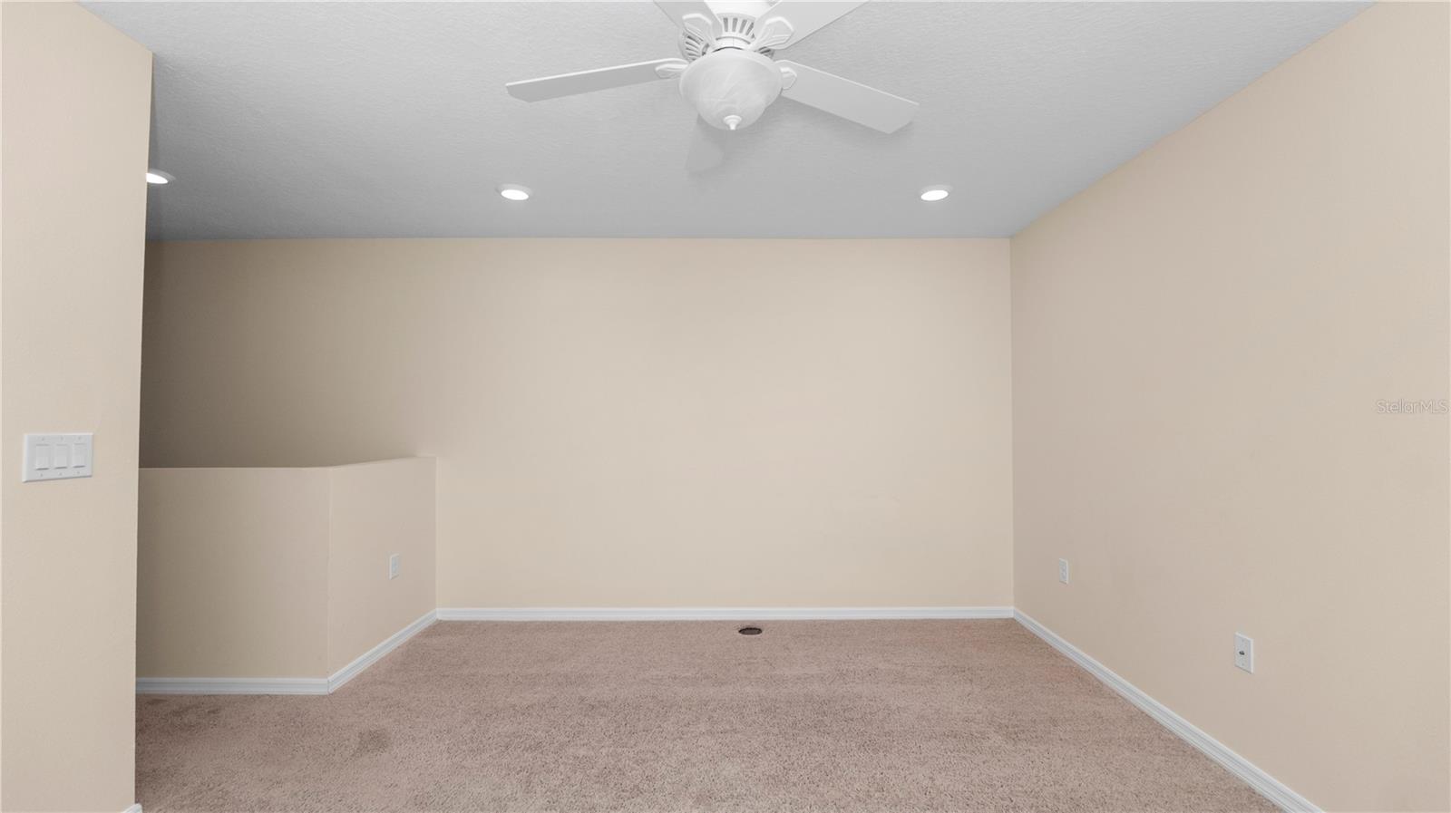 3741 WOODBURY HILL LOOP, Lakeland, FL 33810