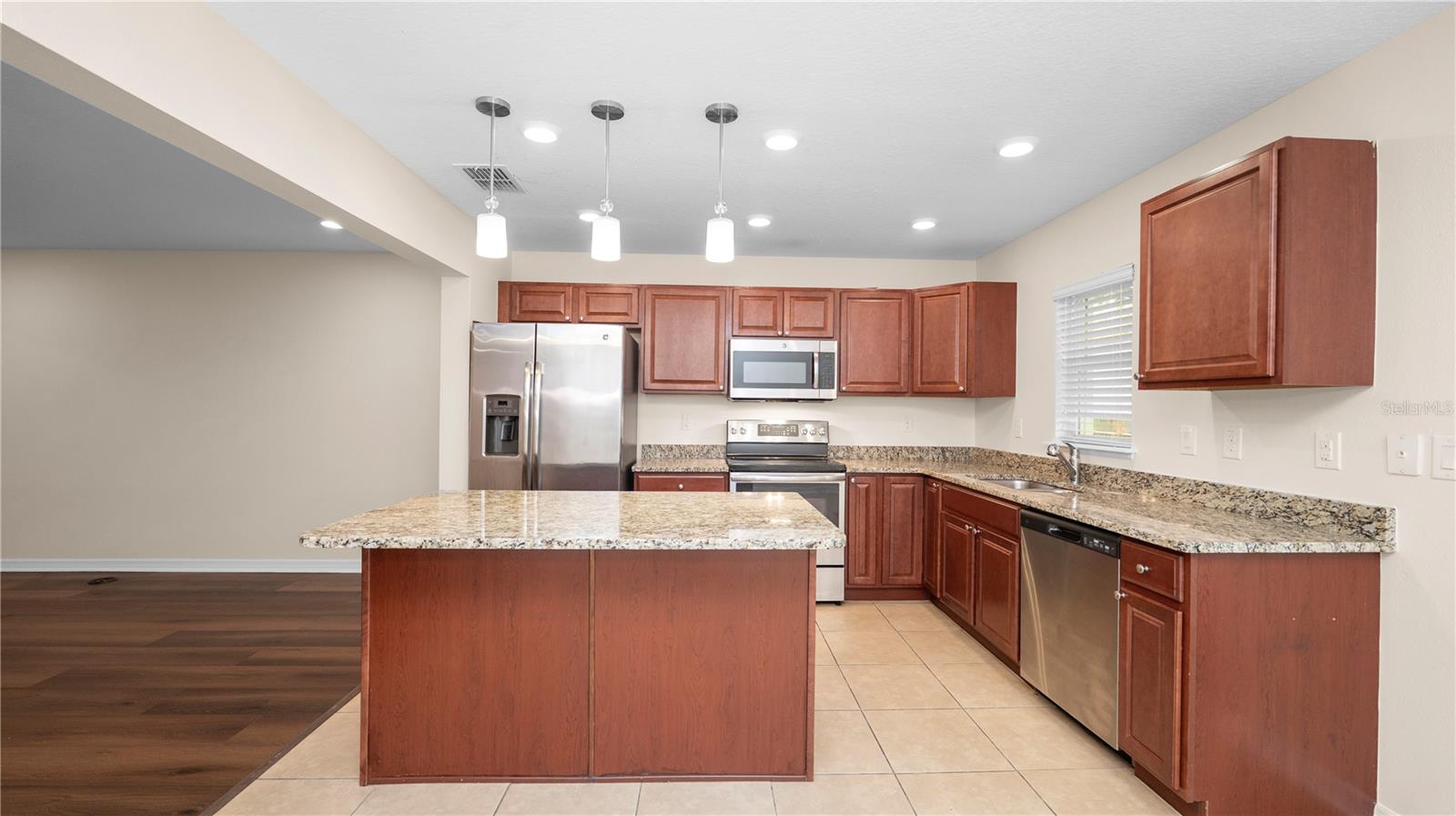 3741 WOODBURY HILL LOOP, Lakeland, FL 33810