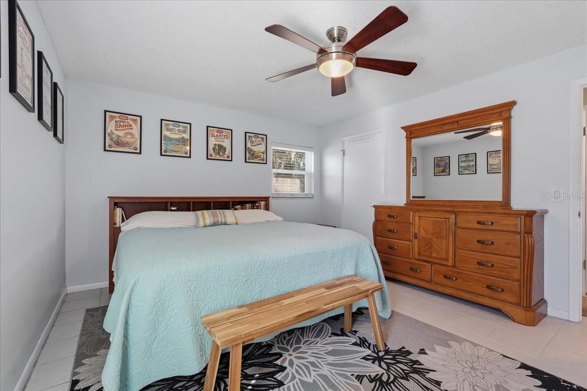 Primary bed