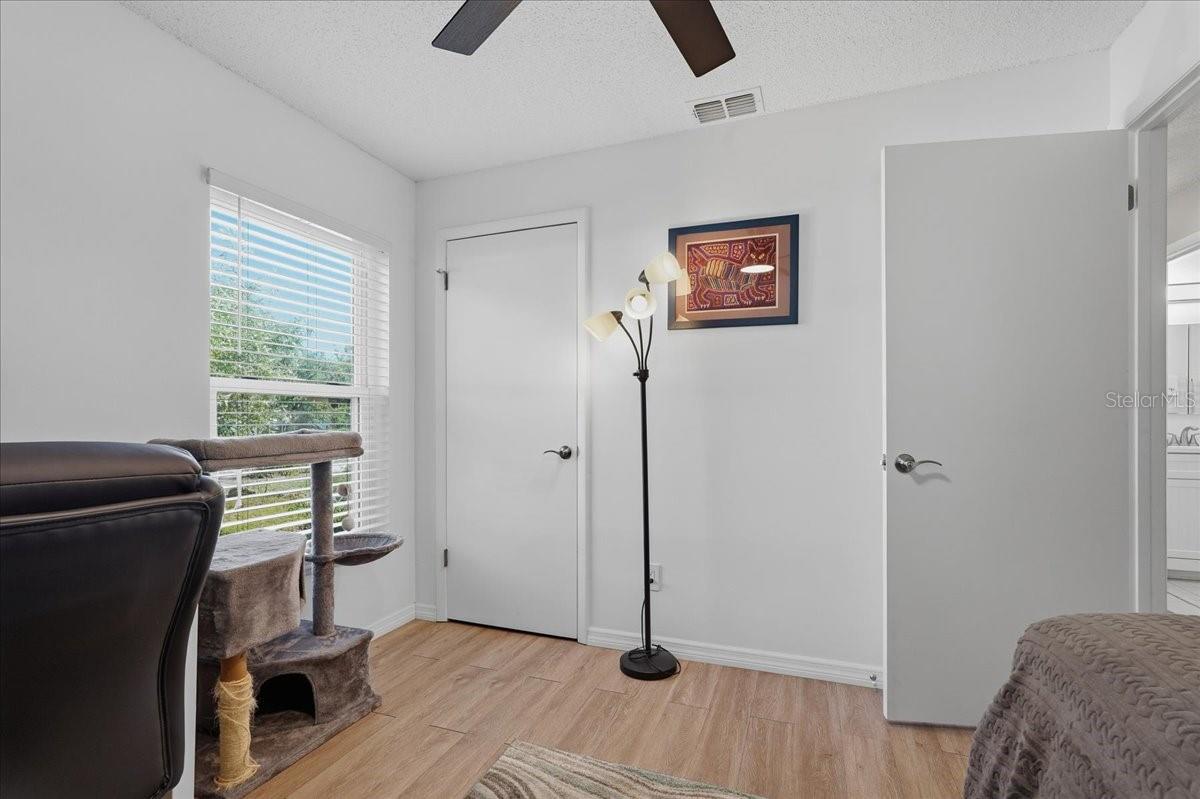 2nd bedroom