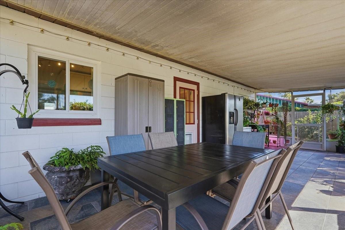 Rear screened porch