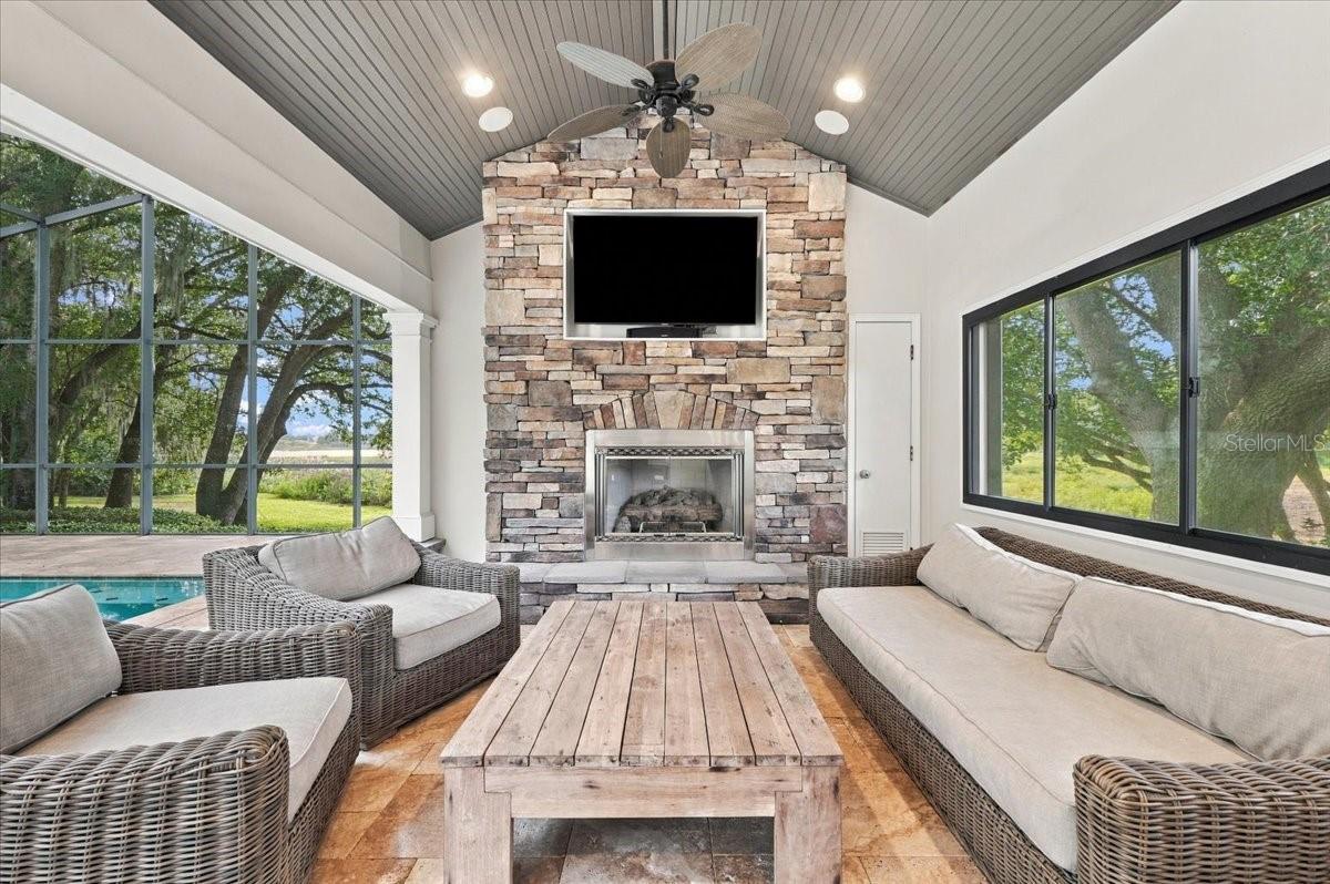 4103 SHOAL GREEN COURT, Winter Haven, FL 33884 4103 SHOAL GREEN COURT, Winter Haven, FL 33884