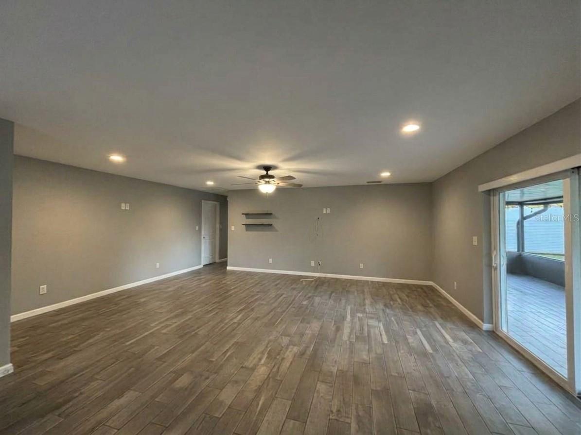 206 VAN LAKES BOULEVARD, Auburndale, FL 33823