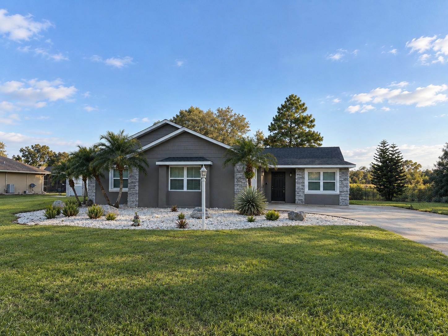 206 VAN LAKES BOULEVARD, Auburndale, FL 33823