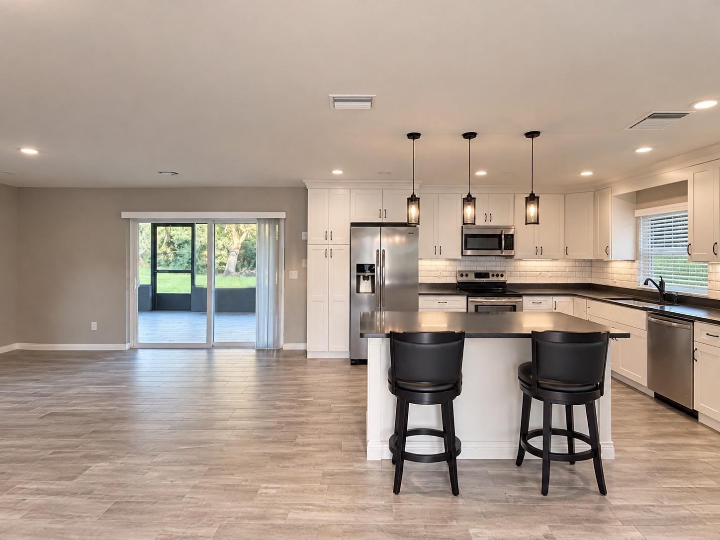 206 VAN LAKES BOULEVARD, Auburndale, FL 33823