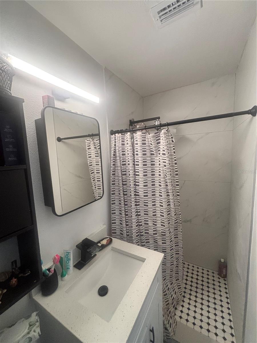 2225 OLNEY ROAD, Lakeland, FL 33801