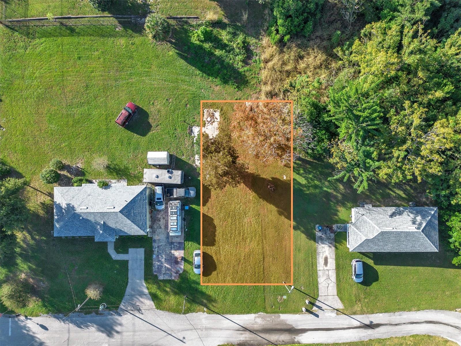 311 W SESSOMS AVENUE, Lake Wales, FL 33853