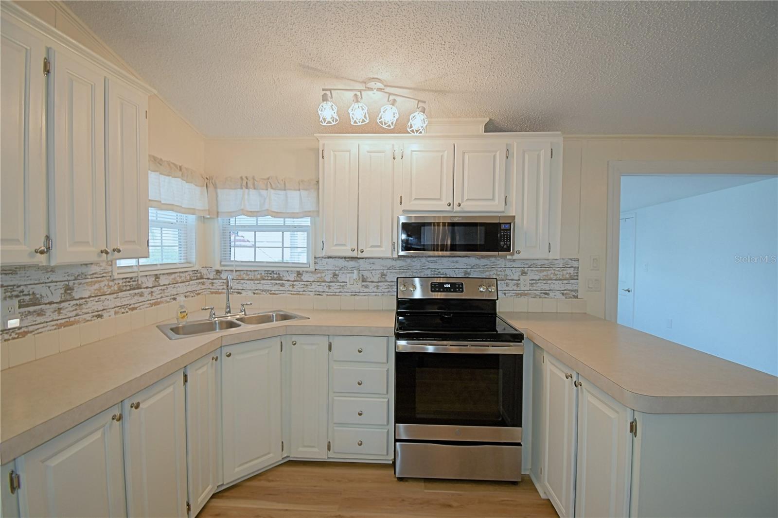 251 PATTERSON ROAD, #I49, Haines City, FL 33844