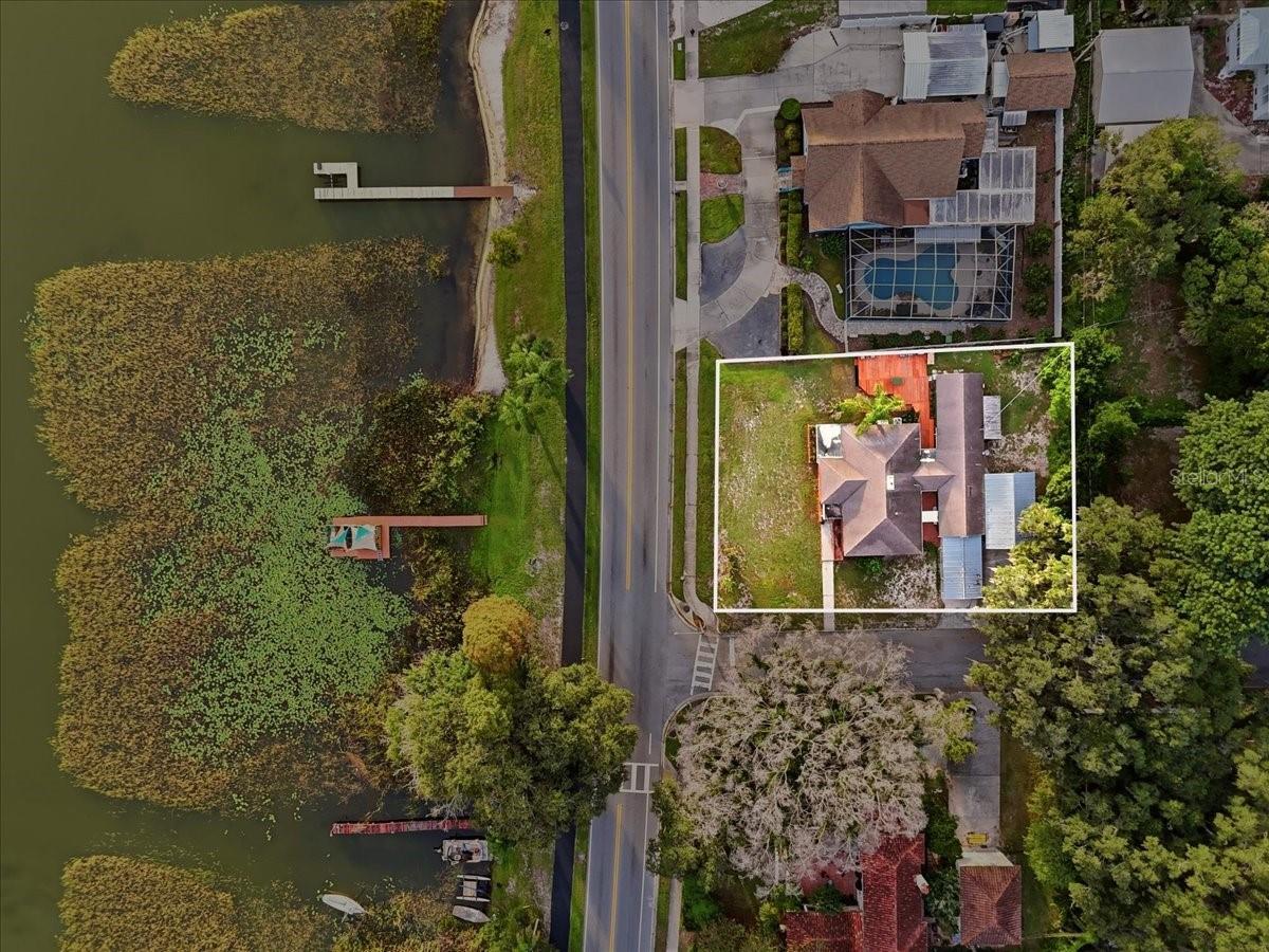 1501 N LAKE HOWARD DRIVE, Winter Haven, FL 33881