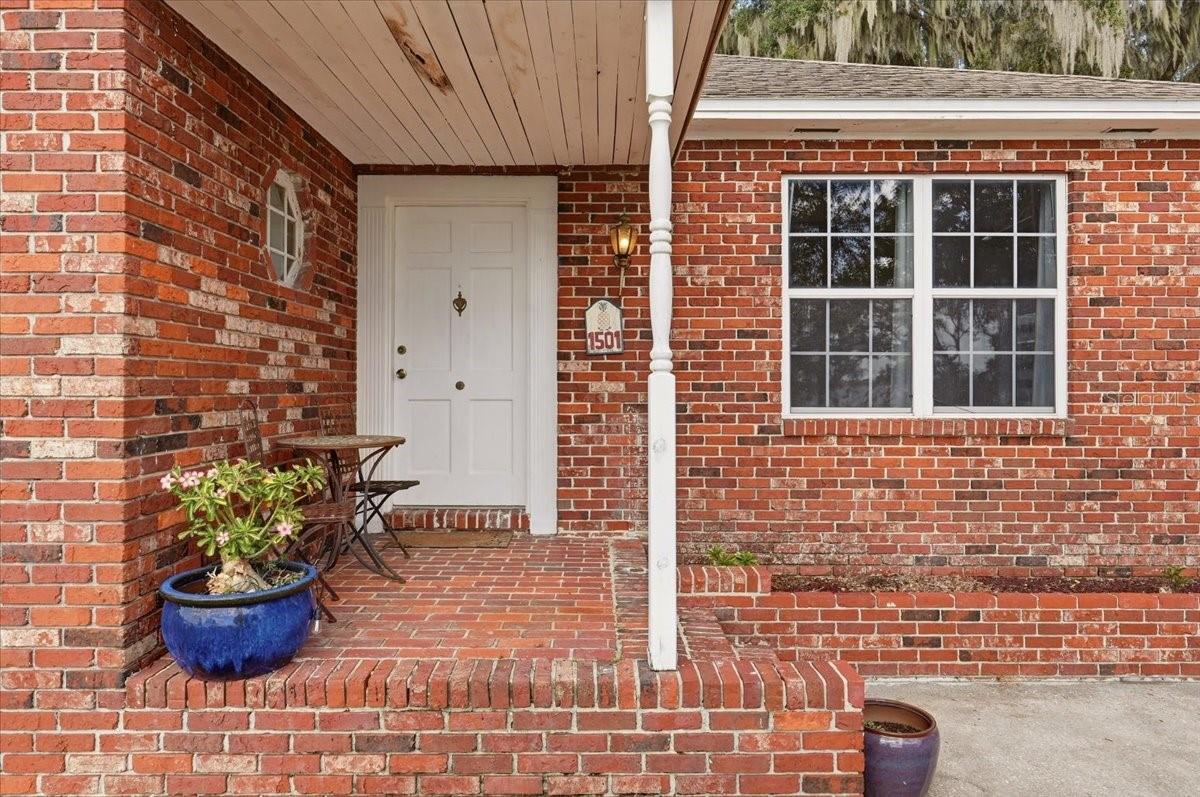 Original Door with Turnkey Doorbell