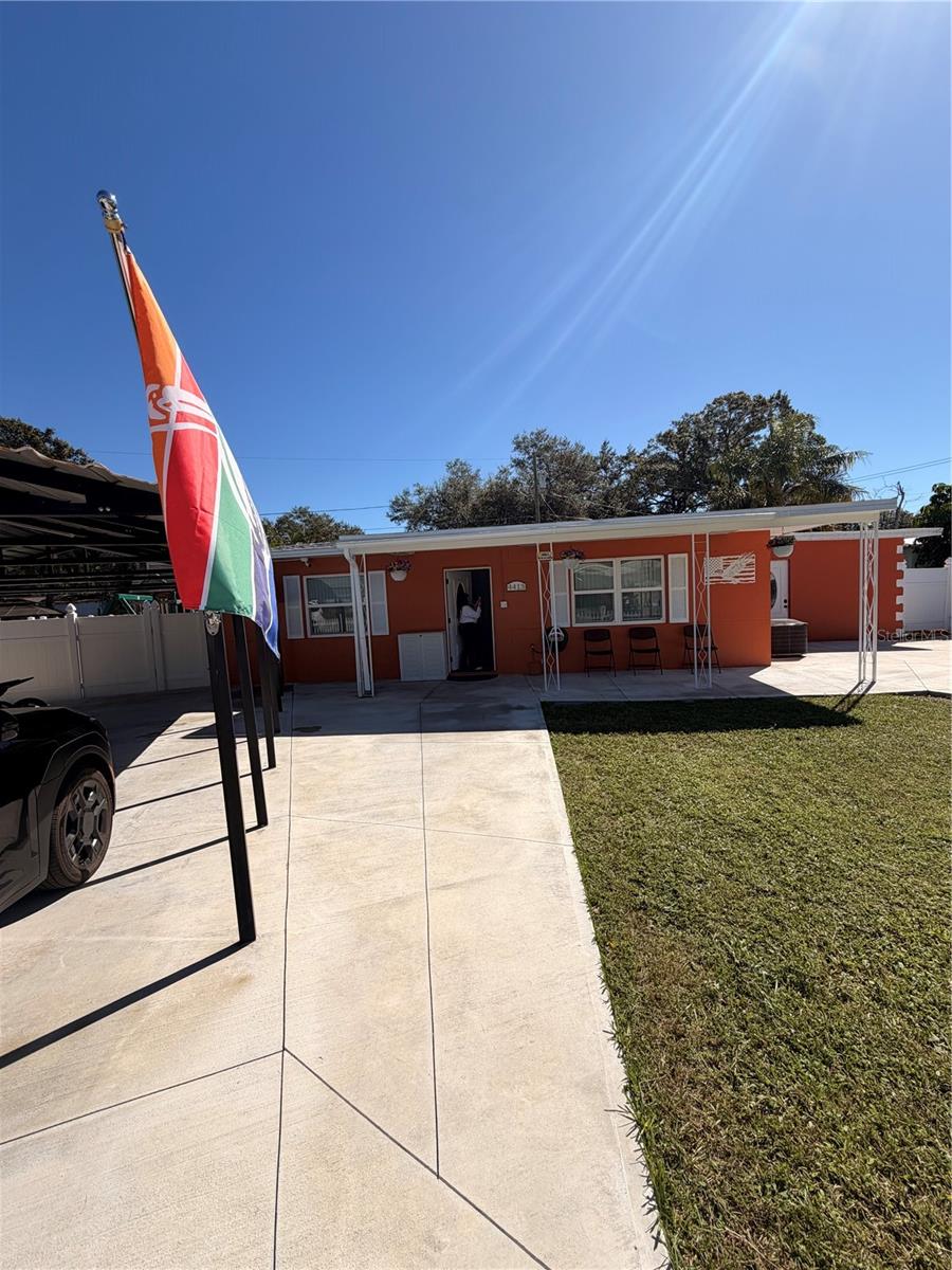 4413 CRESTWOOD DRIVE N, St Petersburg, FL 33714