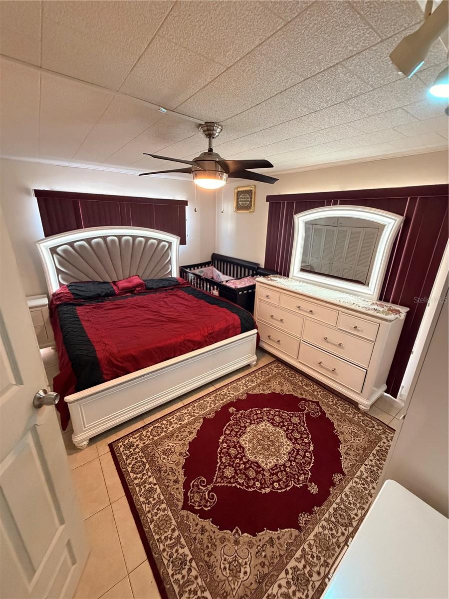 4413 CRESTWOOD DRIVE N, St Petersburg, FL 33714