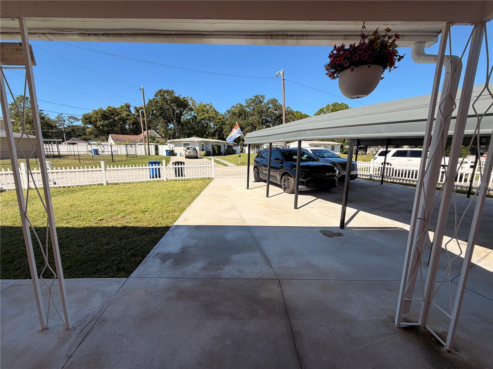 4413 CRESTWOOD DRIVE N, St Petersburg, FL 33714