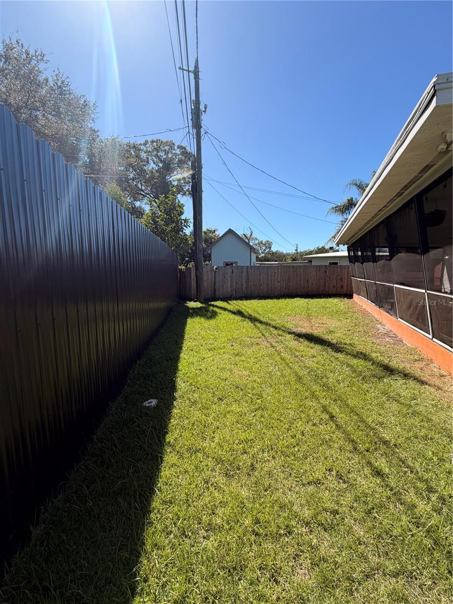 4413 CRESTWOOD DRIVE N, St Petersburg, FL 33714