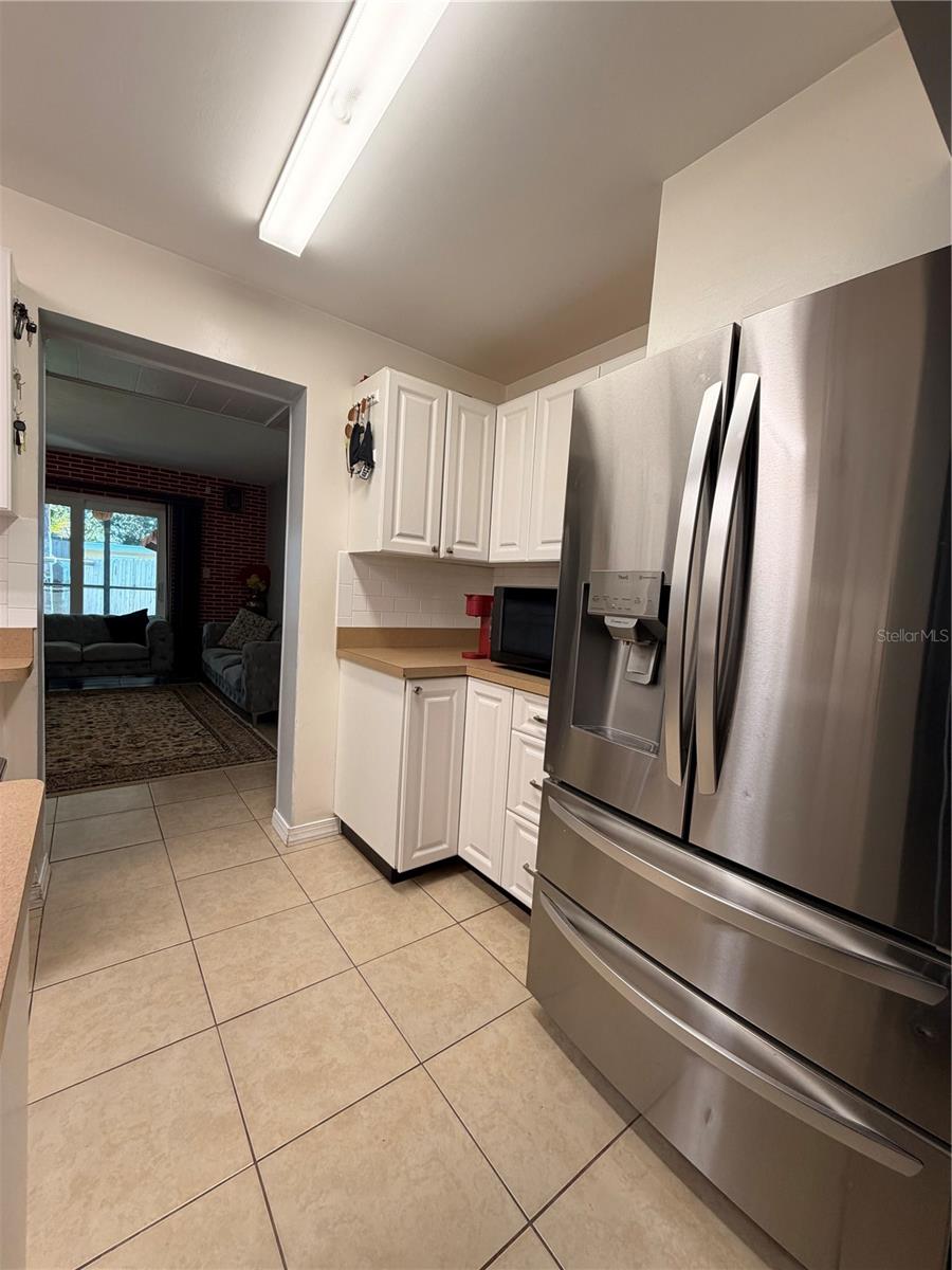 4413 CRESTWOOD DRIVE N, St Petersburg, FL 33714 4413 CRESTWOOD DRIVE N, St Petersburg, FL 33714