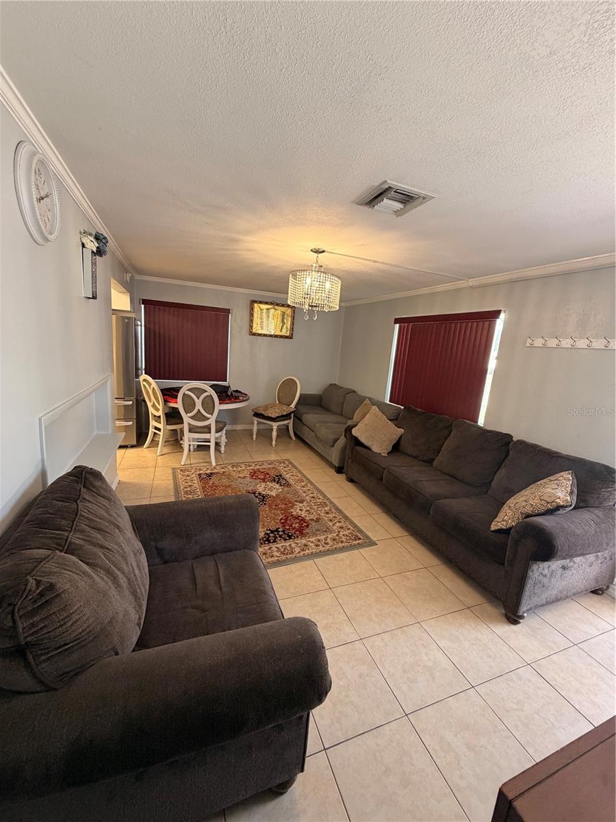 4413 CRESTWOOD DRIVE N, St Petersburg, FL 33714