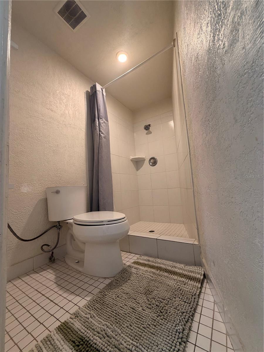 4413 CRESTWOOD DRIVE N, St Petersburg, FL 33714