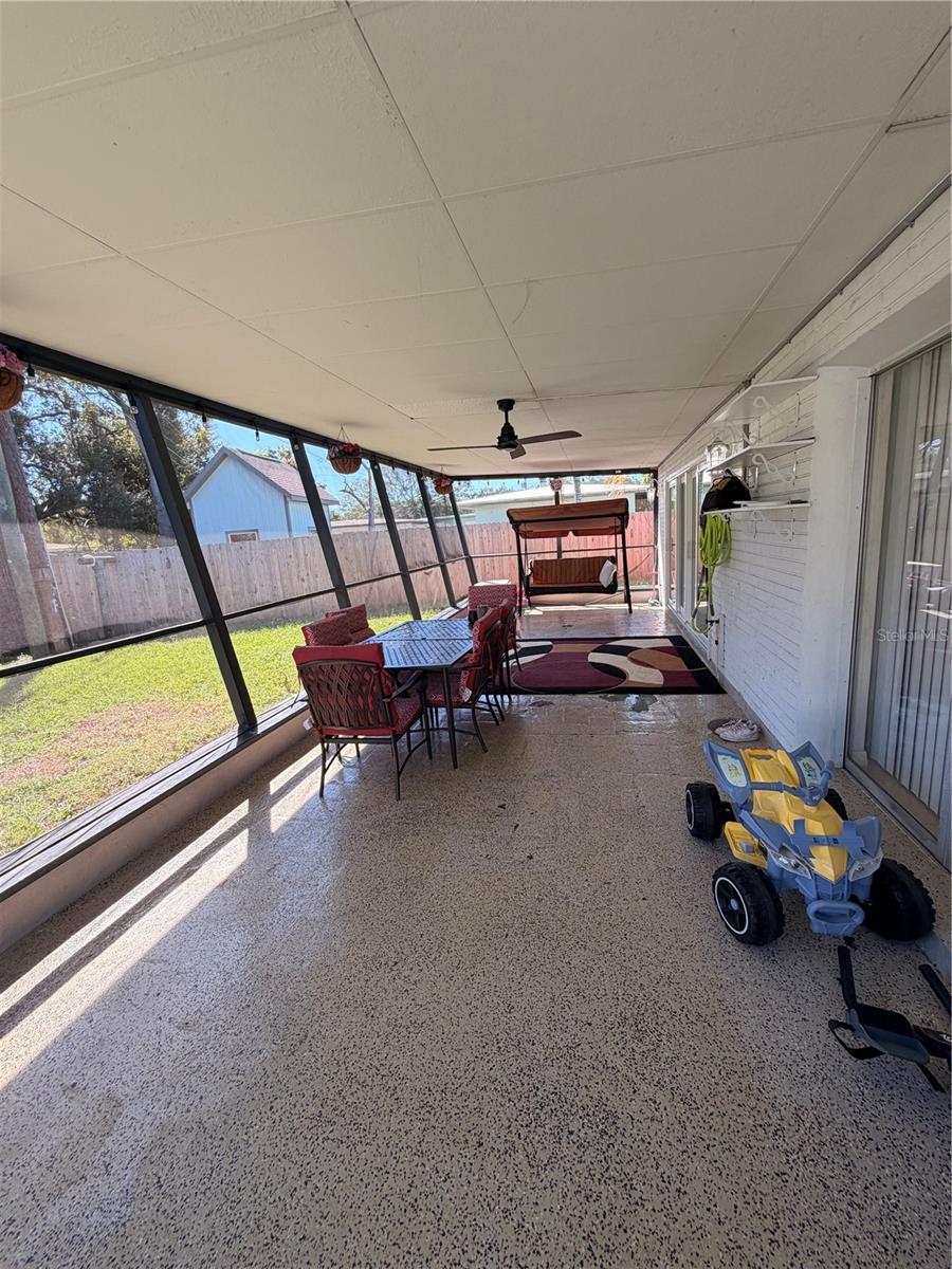 4413 CRESTWOOD DRIVE N, St Petersburg, FL 33714