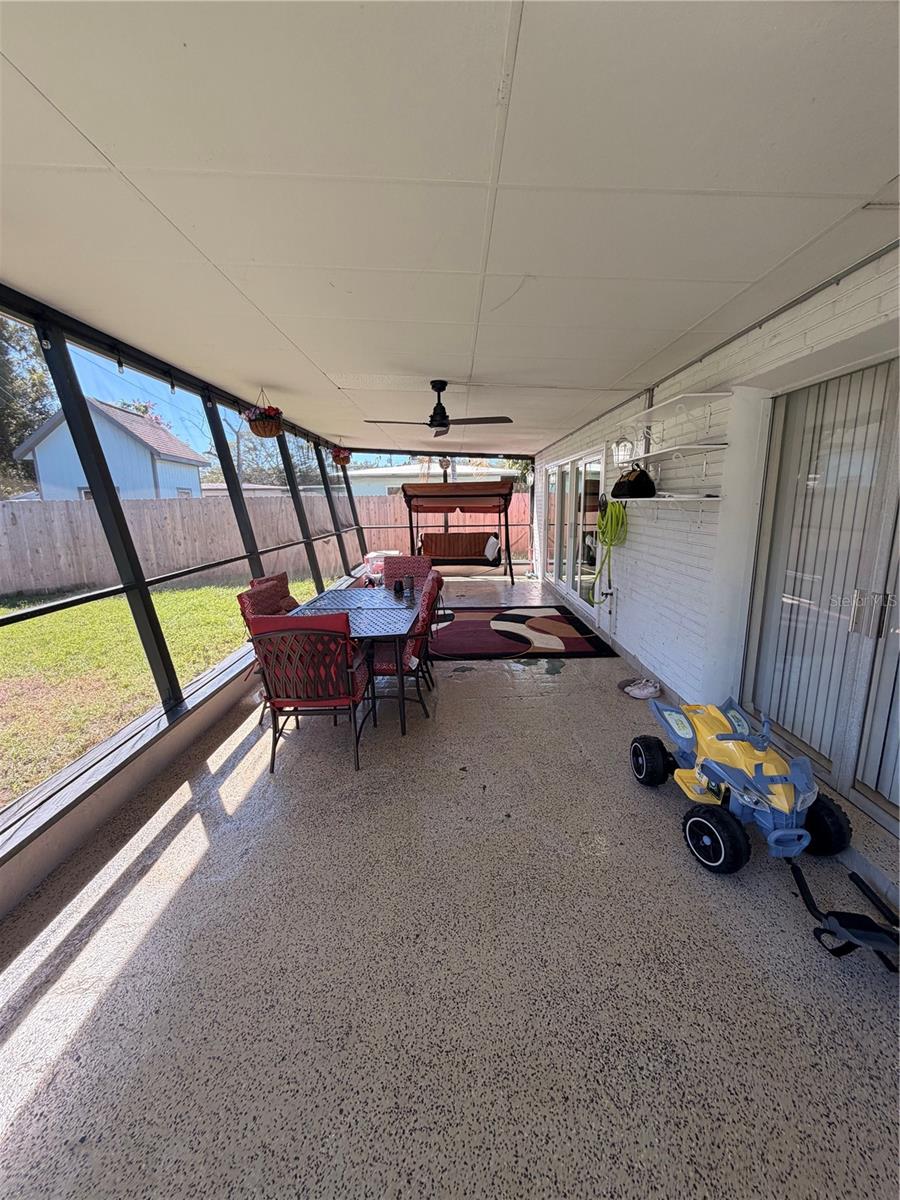 4413 CRESTWOOD DRIVE N, St Petersburg, FL 33714