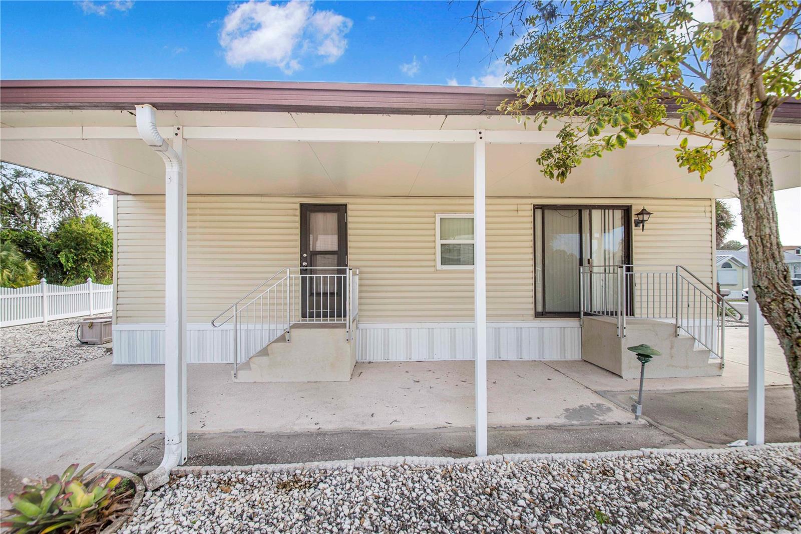 4 FAIRVIEW DRIVE N, Haines City, FL 33844