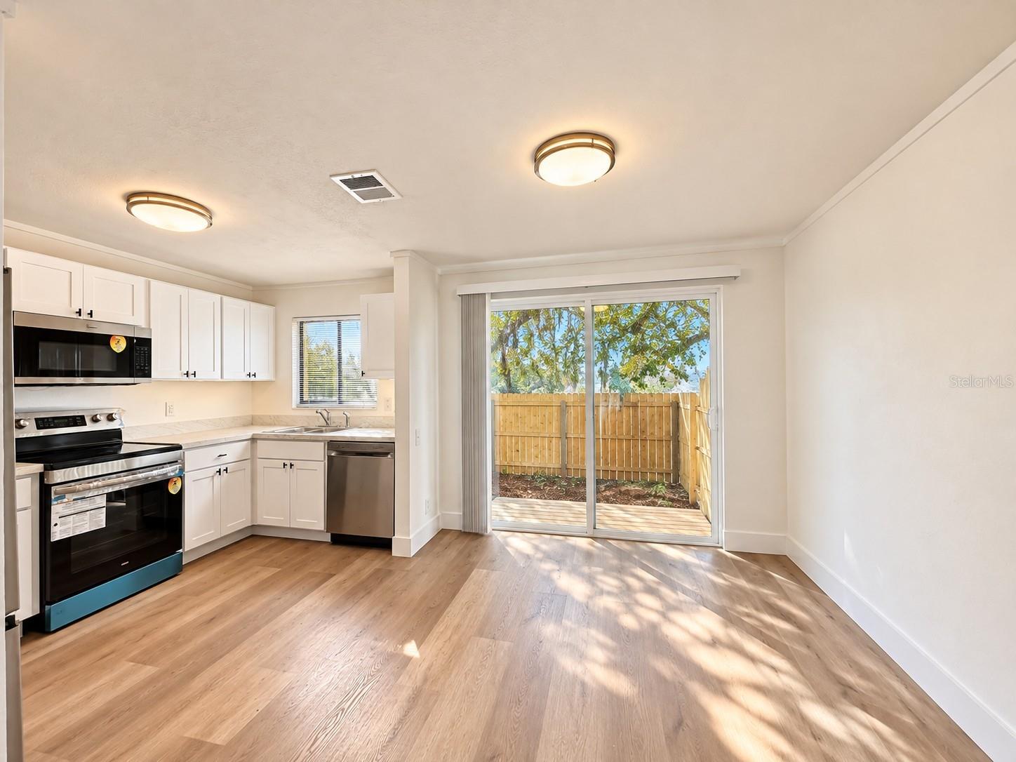 110 AVENUE J SE, Winter Haven, FL 33880 110 AVENUE J SE, Winter Haven, FL 33880