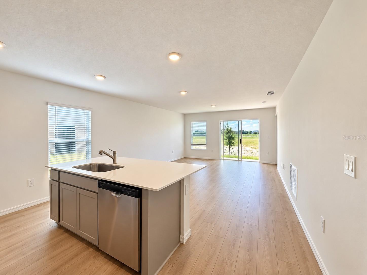1146 AMBER WAVES COURT, Lake Wales, FL 33859