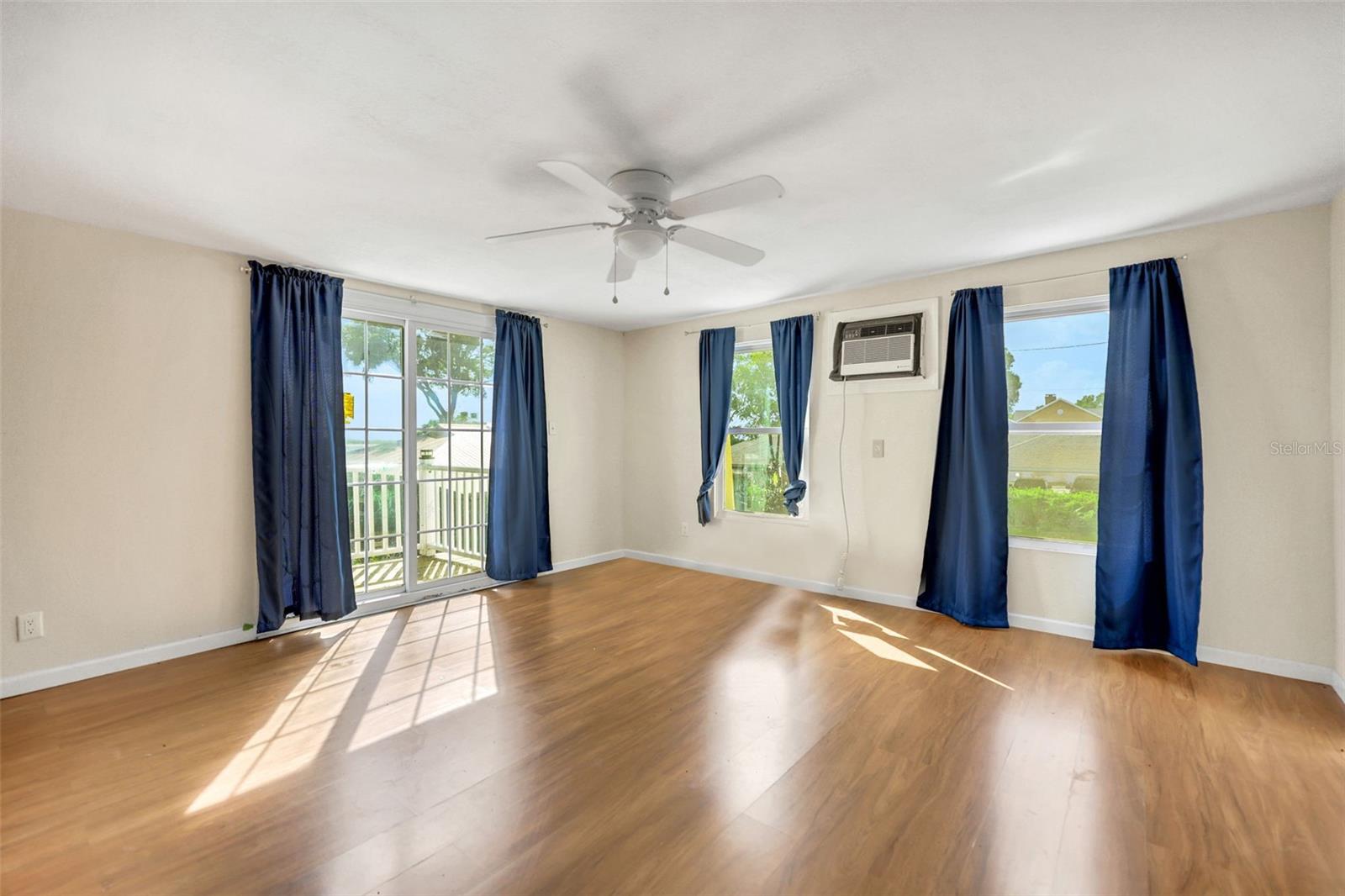 1614 LAKE ARIANA BOULEVARD, Auburndale, FL 33823