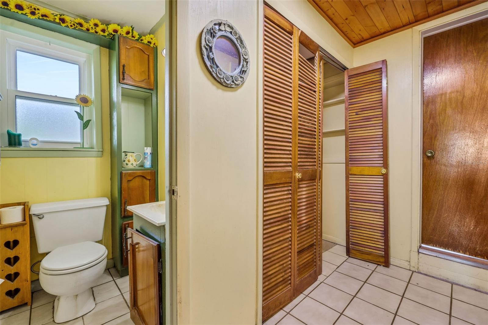1614 LAKE ARIANA BOULEVARD, Auburndale, FL 33823
