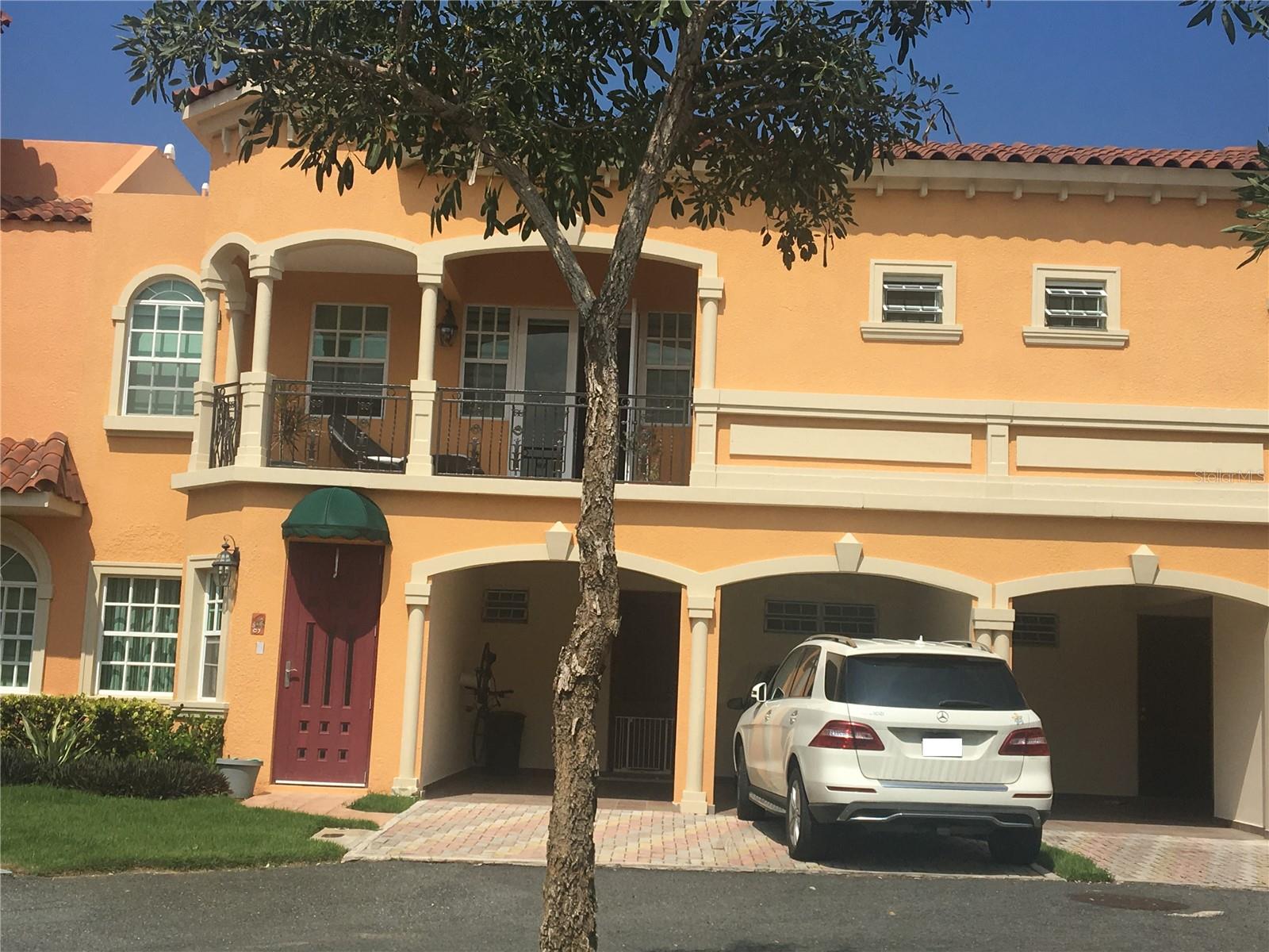 C-7 BRIGHTON COUNTRY CLUB 20 HIGUERO STREET, Dorado, PR 00646