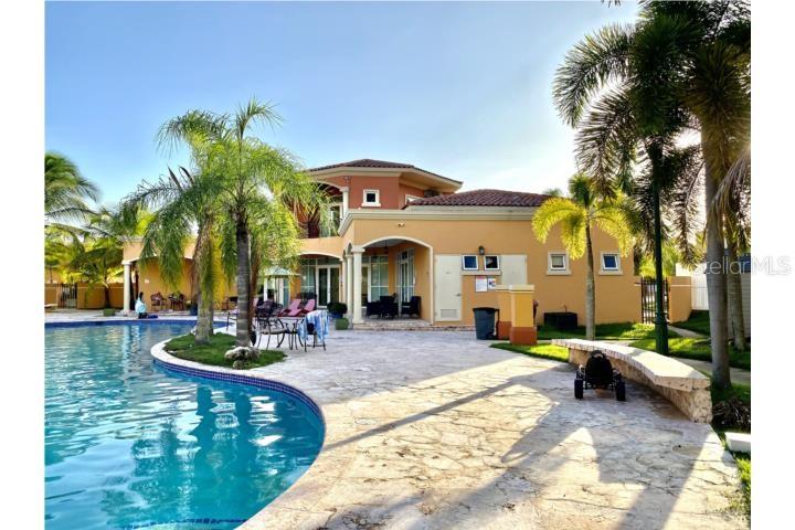 C-7 BRIGHTON COUNTRY CLUB 20 HIGUERO STREET, Dorado, PR 00646