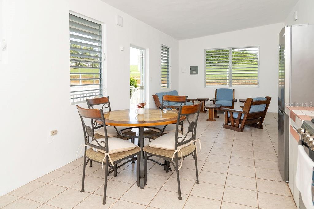 595 COMM. VILLA BORINQUEN, Vieques, PR 00765