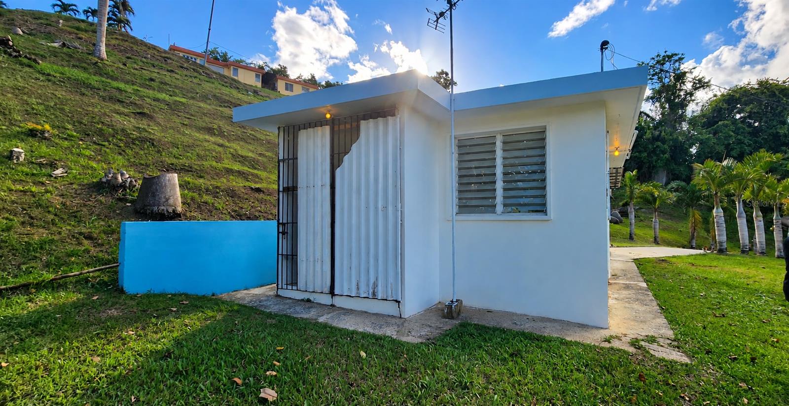 KM 12.2 INT LAS PAPAYAS RD (SR-185), #Lots A and B, Carolina, PR 00987