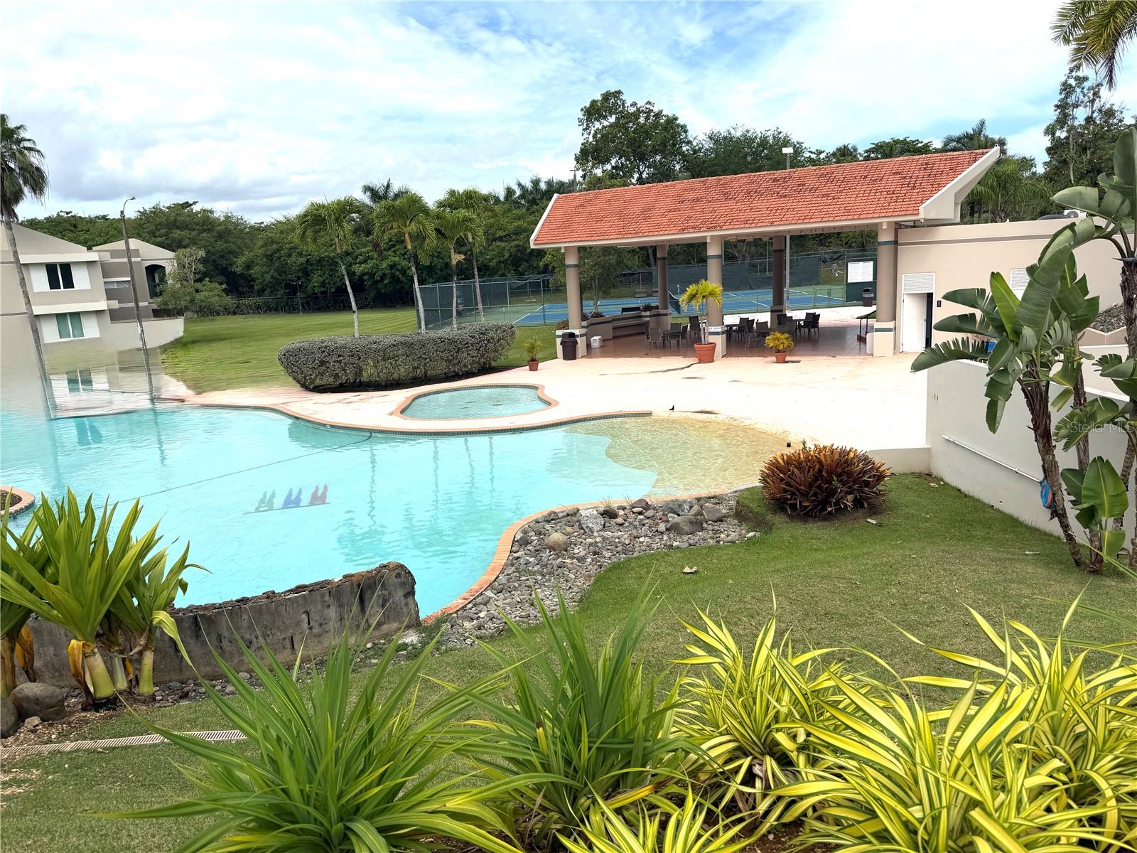 693 NORTH COAST VILLAGE, #236, Vega Alta, PR 00692