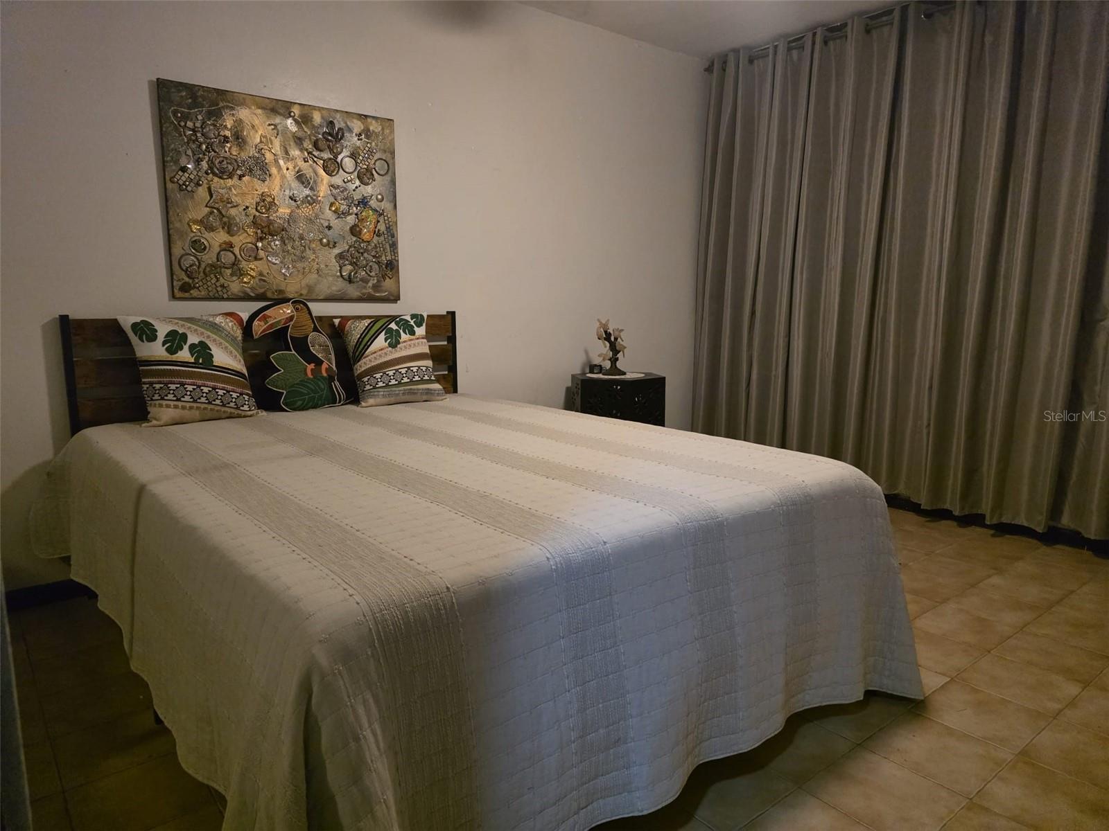 B8 DALI, Caguas, PR 00725