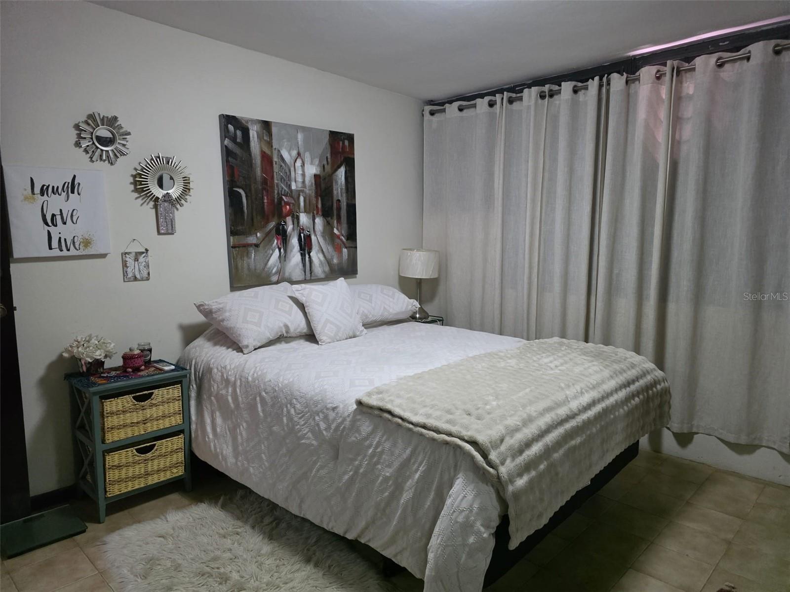 B8 DALI, Caguas, PR 00725