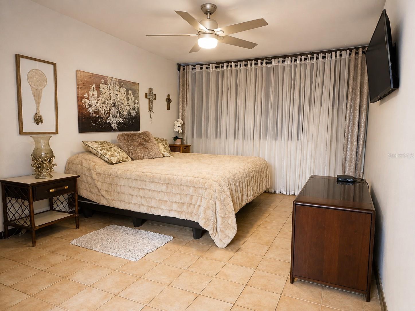 B8 DALI, Caguas, PR 00725