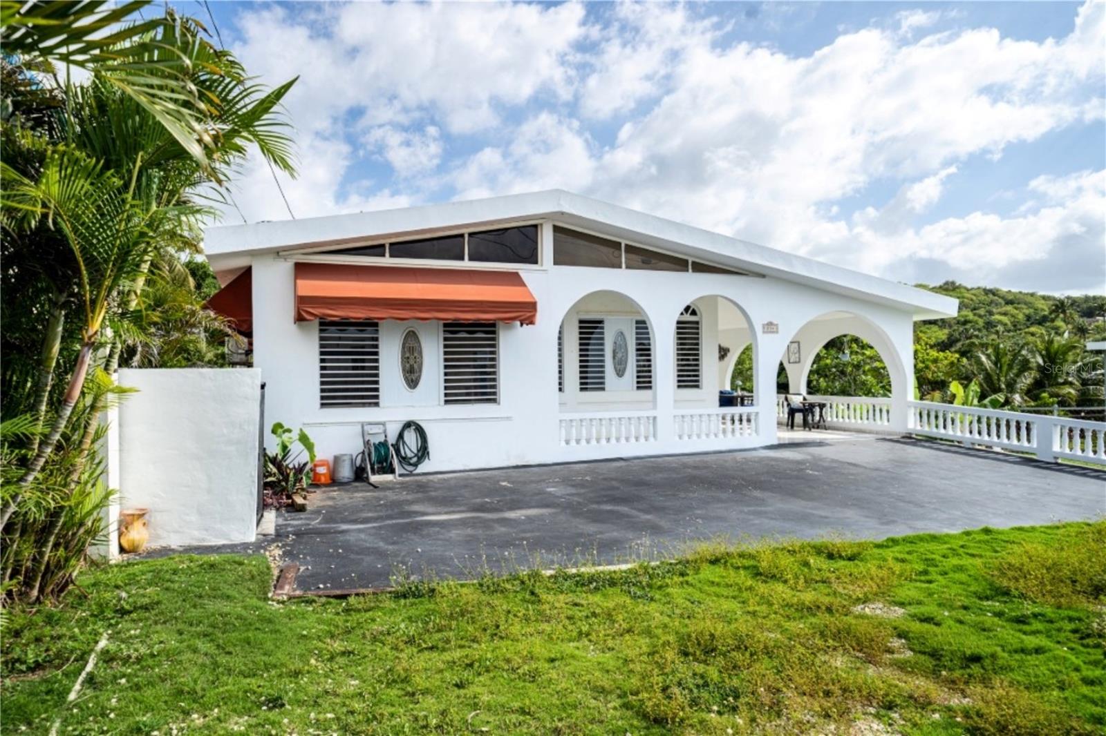 KM 6.100 CARR 466, Isabela, PR 00662