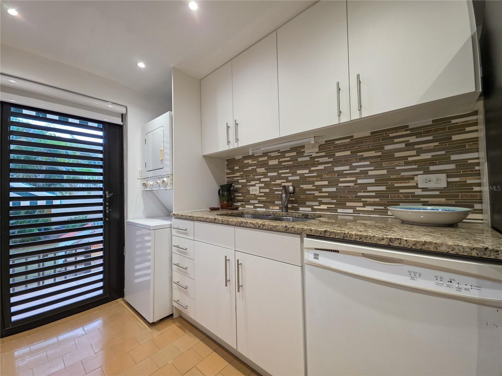 1 HARBOUR VIEW, #48, Humacao, PR 00791
